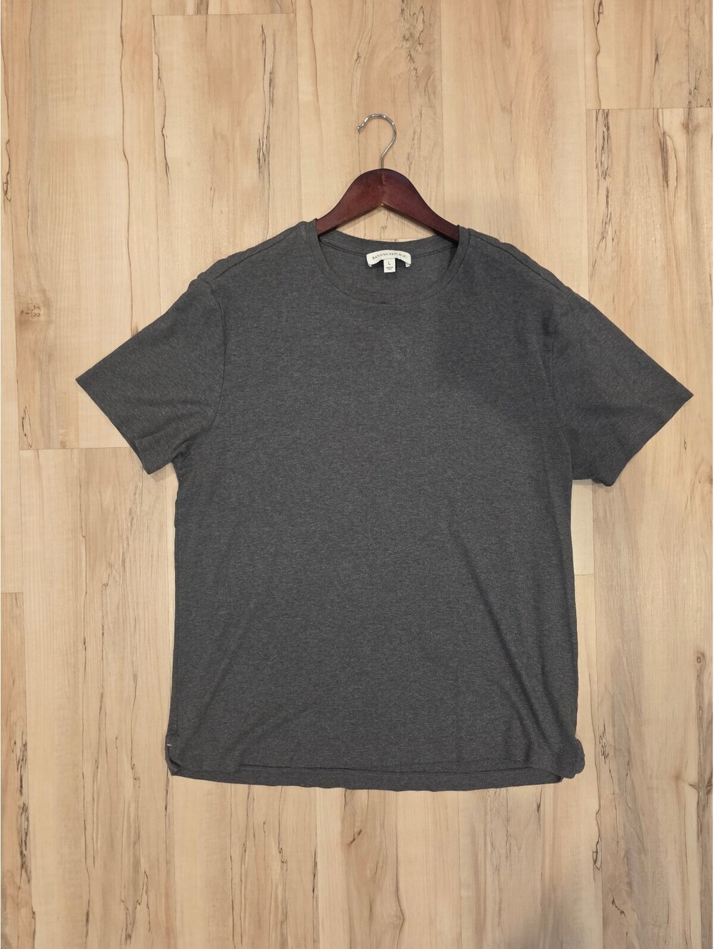 Banana Republic Men's Gray Crew Neck T-Shirt Large